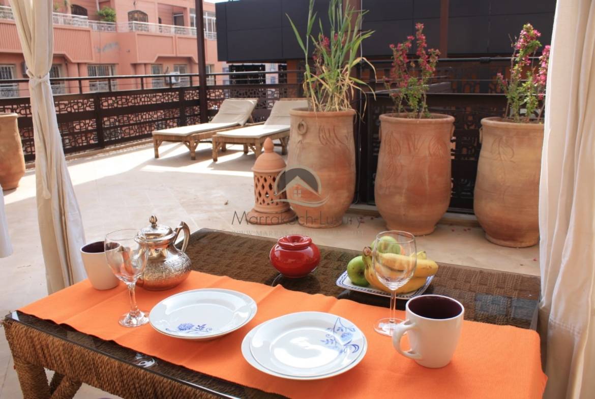 SPLENDIDE APPARTEMENT DE PRESTIGE AU CŒUR DU MARRAKECH