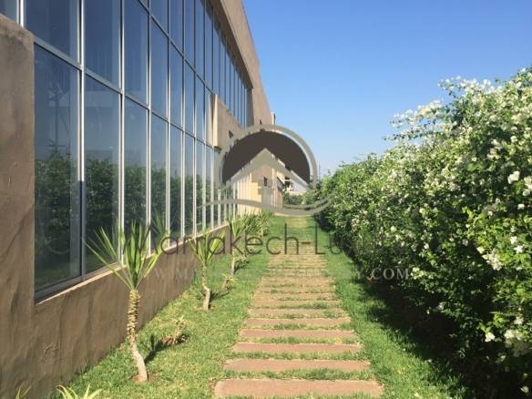 LOCAL COMMERCIAL SHOWROOM 3624 m2 MARRAKECH