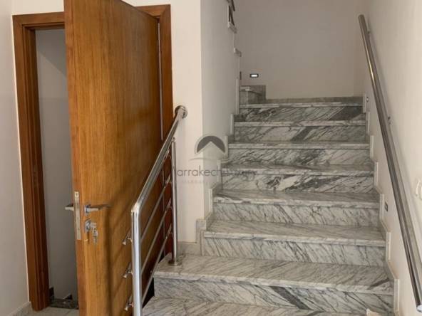 VILLA MODERNE 4CH ROUTE DE CASA
