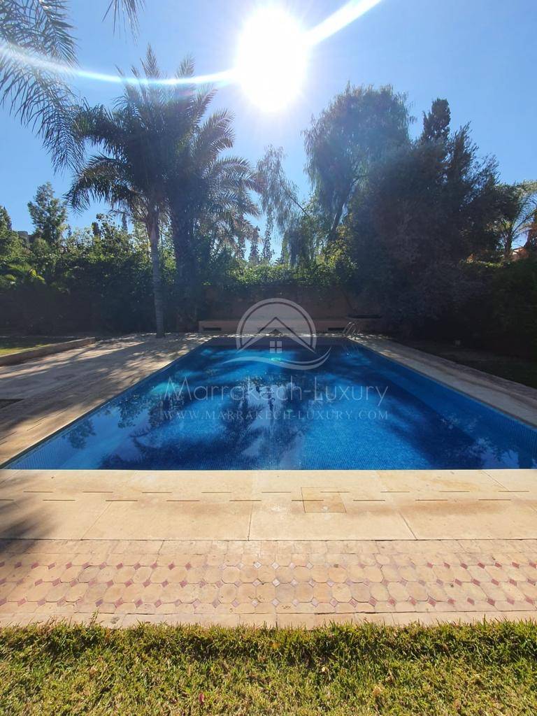 Grande Villa de charme avec piscine située à Targa Marrakech