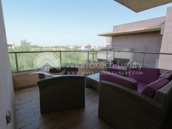 Appartement lumineux Dernier étage de 3 chambres avec Terrasse à Prestigia