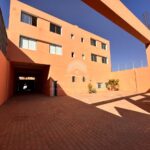 Bâtiment commercial de 1 100 m2 à louer - Sidi Ghanem